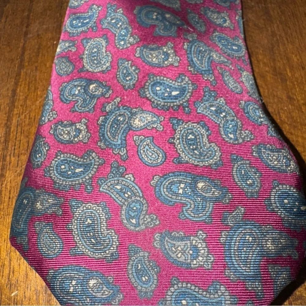 Vintage lot of 2  Halston III Men’s Neck Ties Made in USA 100% Italian Silk